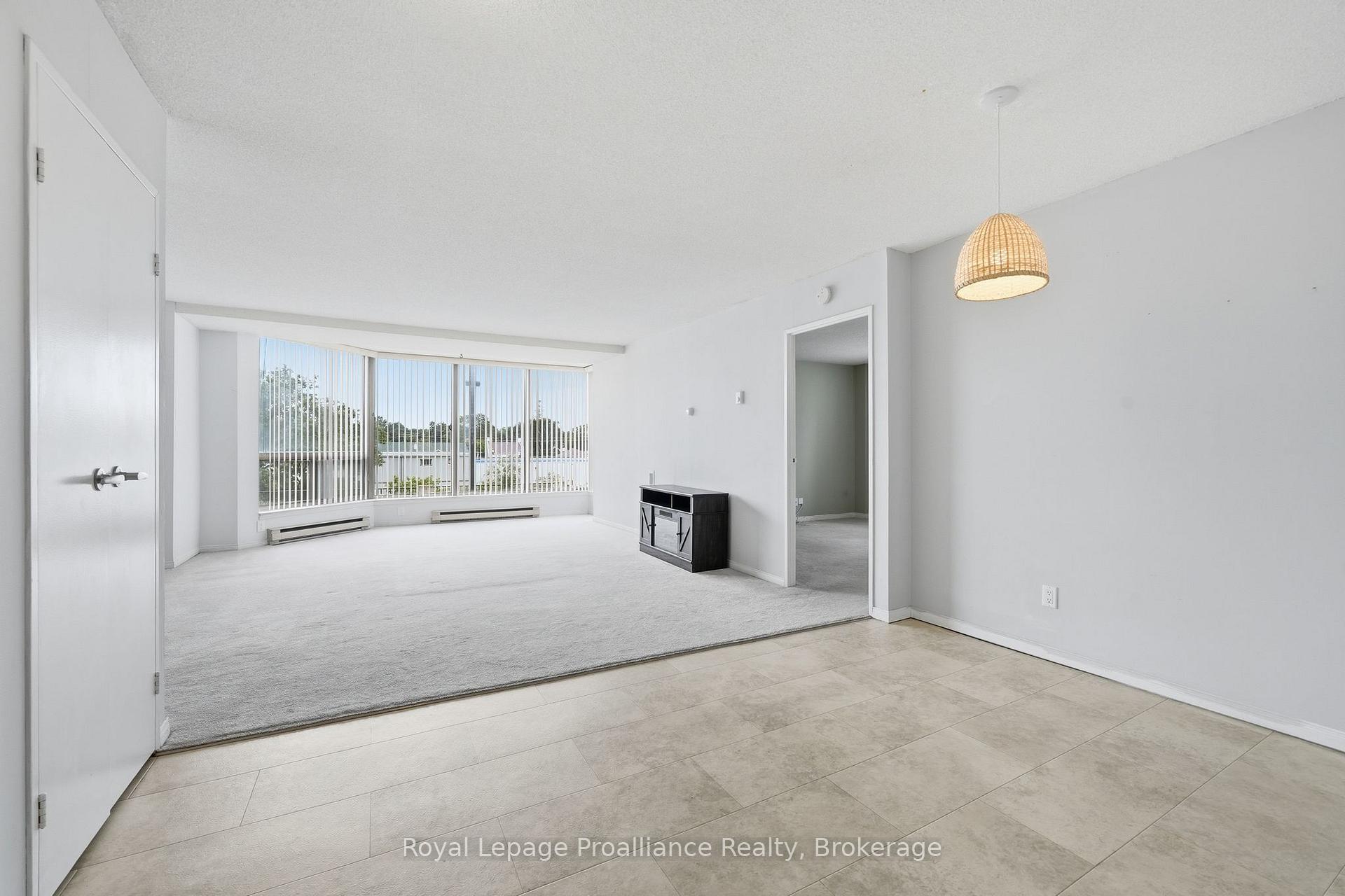 Photo 5 of Unit 302, 344 Front Street, Belleville, Belleville Ward — HOMEH