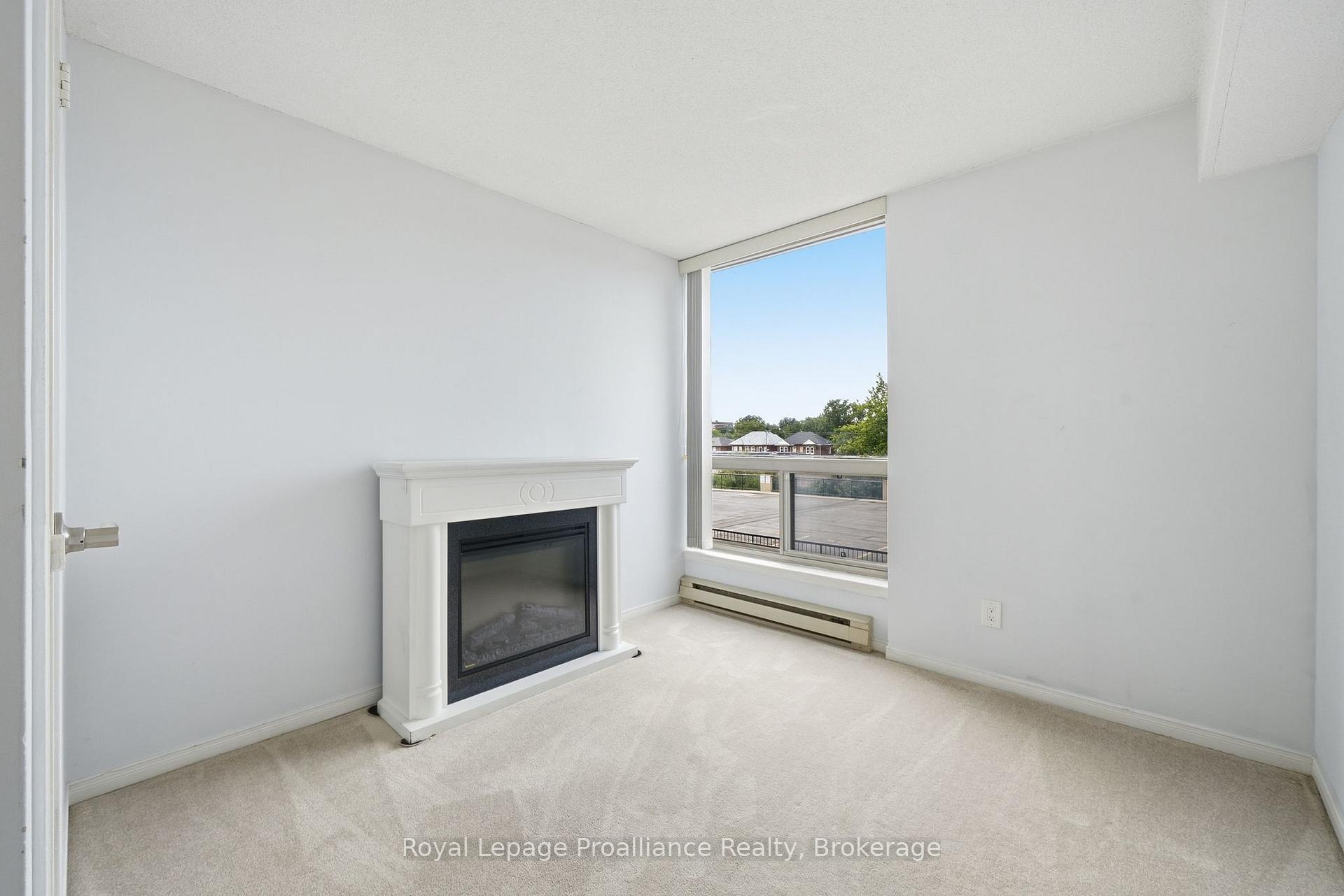 Photo 31 of Unit 302, 344 Front Street, Belleville, Belleville Ward — HOMEH