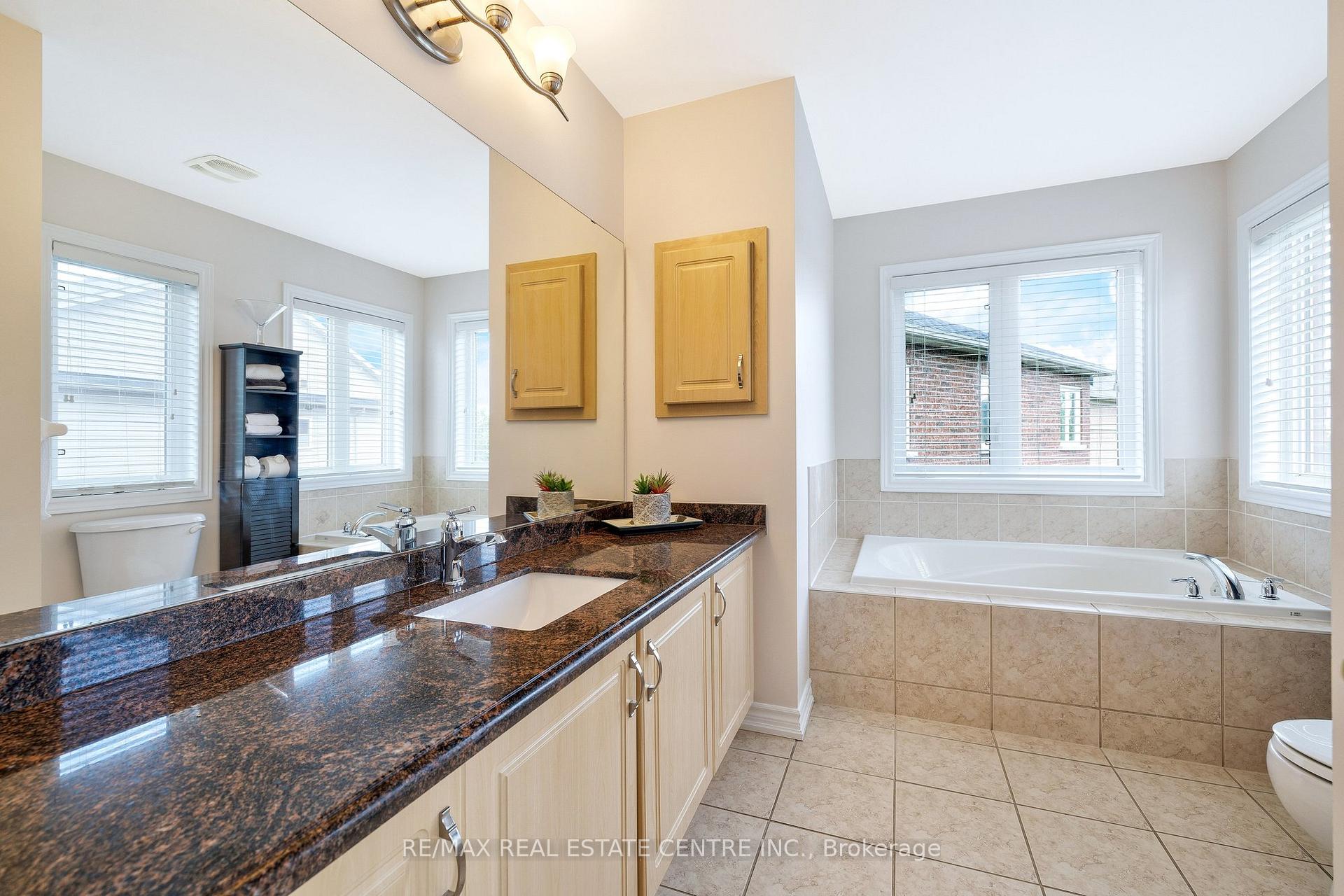 Photo 21 of 241 Duff Crescent, Milton, Clarke — HOMEH