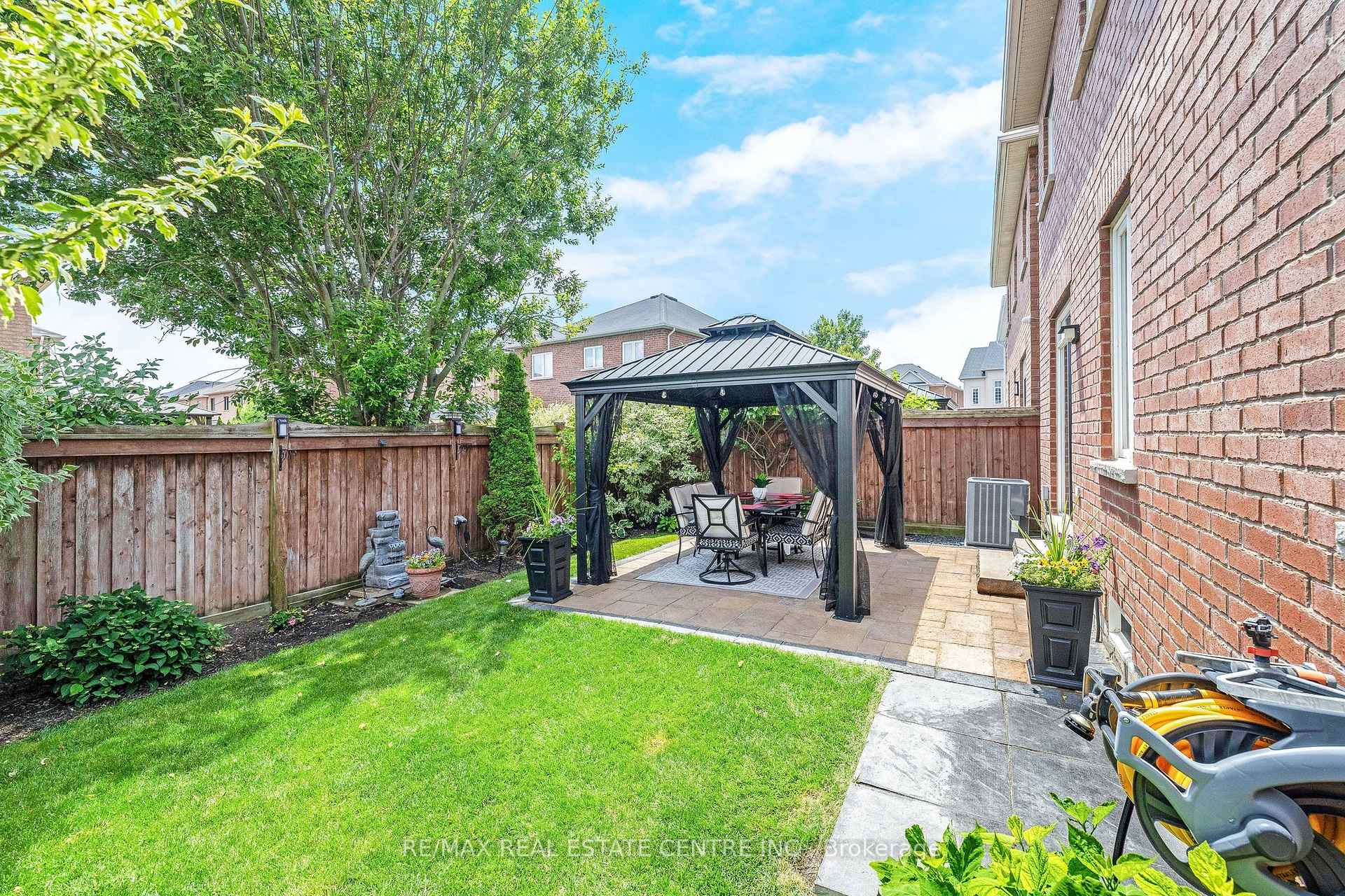 Photo 30 of 241 Duff Crescent, Milton, Clarke — HOMEH