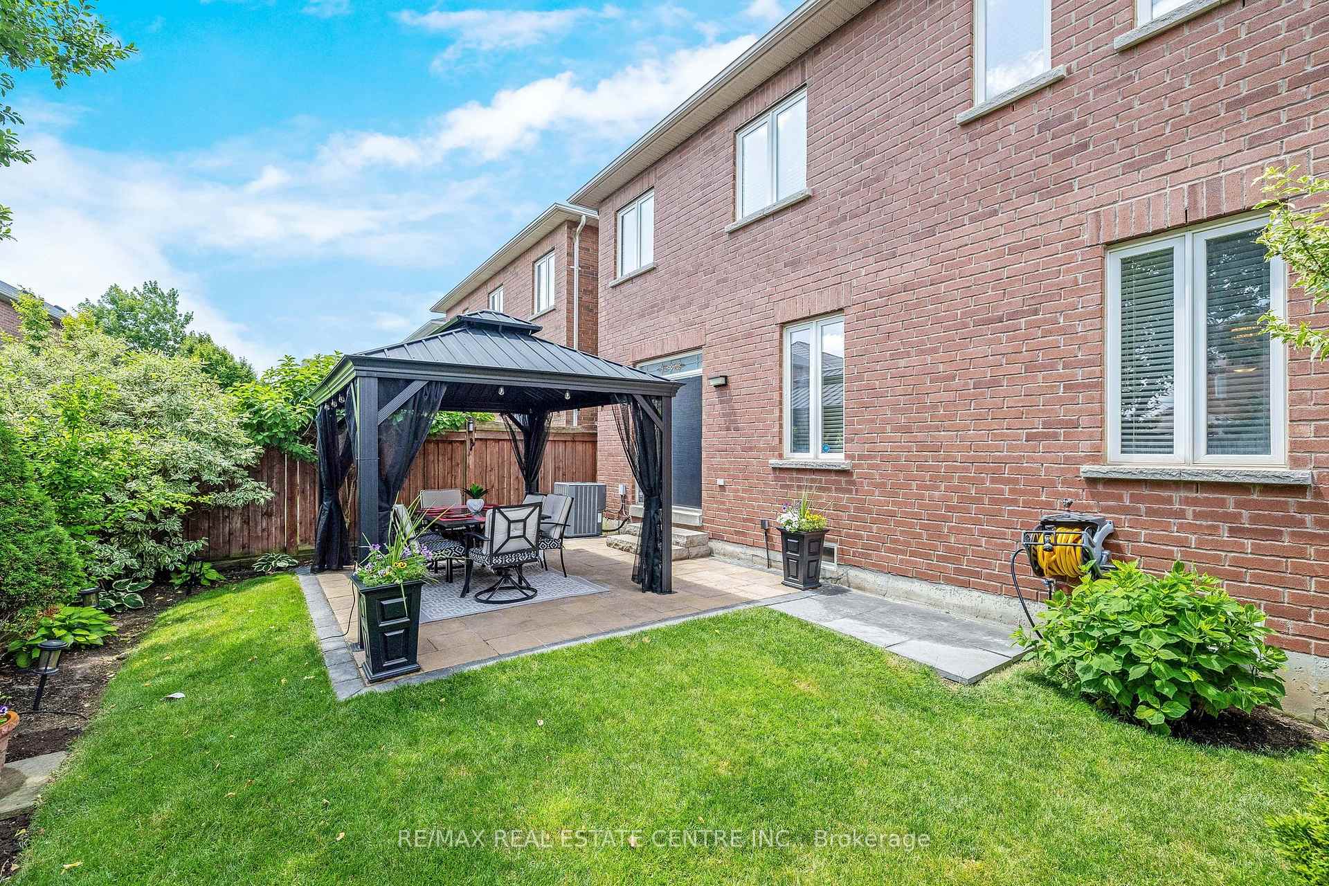 Photo 31 of 241 Duff Crescent, Milton, Clarke — HOMEH