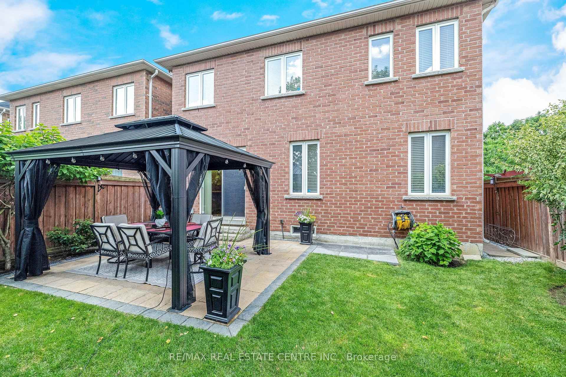Photo 32 of 241 Duff Crescent, Milton, Clarke — HOMEH