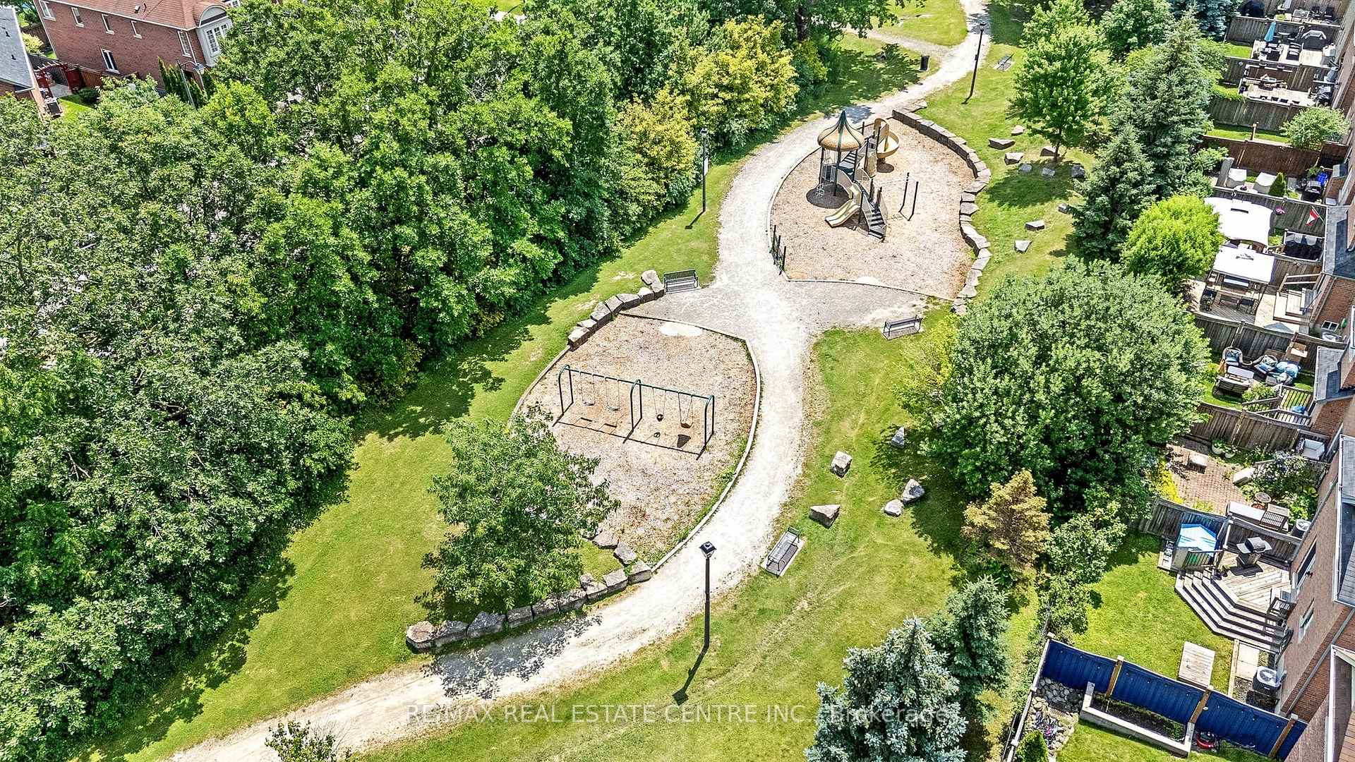 Photo 36 of 241 Duff Crescent, Milton, Clarke — HOMEH