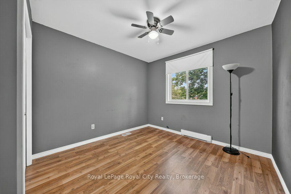Photo 22 of 18 Springdale Boulevard, Guelph, Willow West/Sugarbush/West Acres — HOMEH
