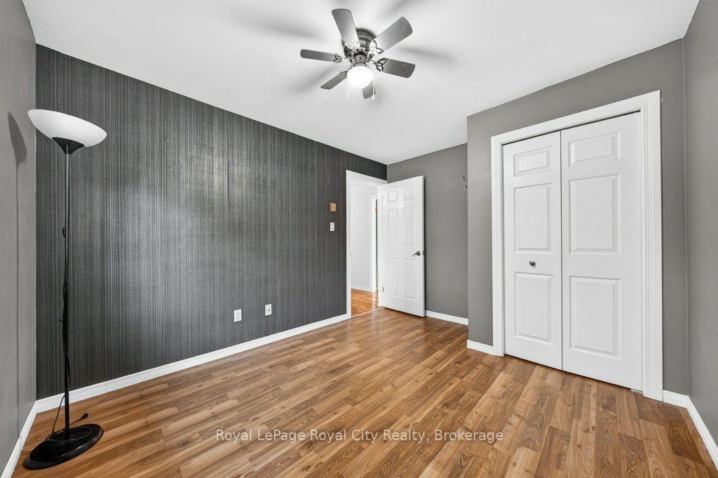 Photo 23 of 18 Springdale Boulevard, Guelph, Willow West/Sugarbush/West Acres — HOMEH