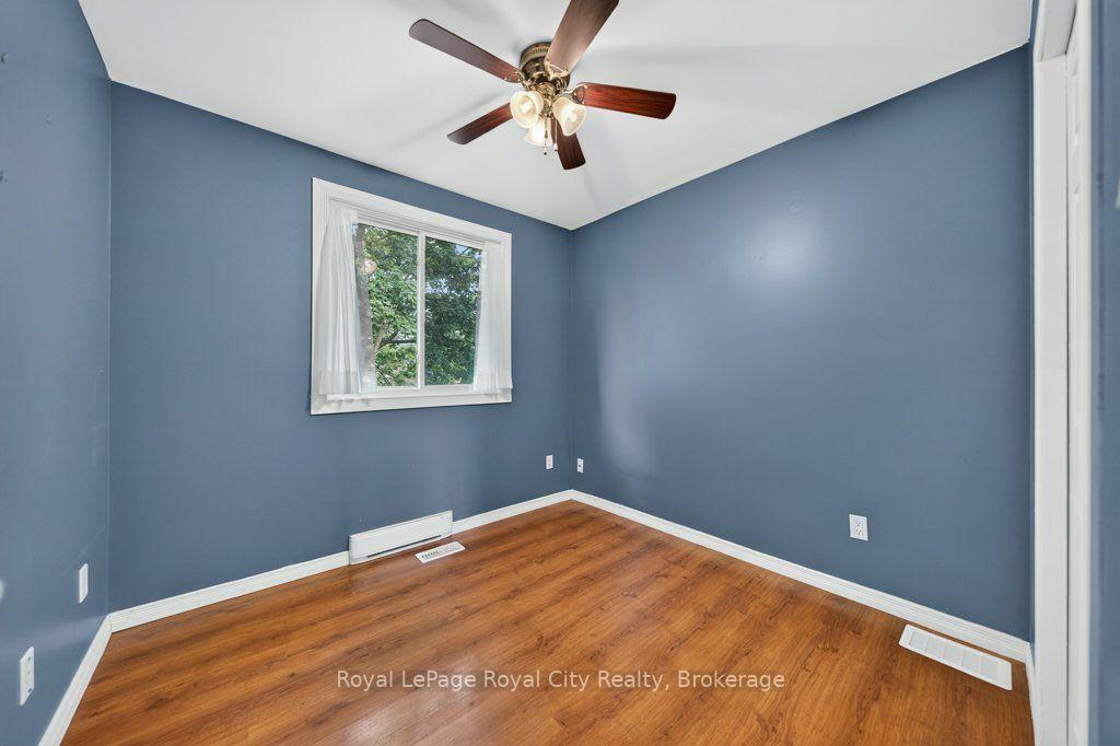 Photo 24 of 18 Springdale Boulevard, Guelph, Willow West/Sugarbush/West Acres — HOMEH
