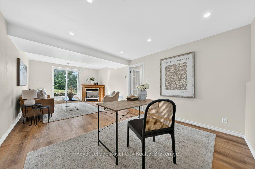 Photo 30 of 18 Springdale Boulevard, Guelph, Willow West/Sugarbush/West Acres — HOMEH