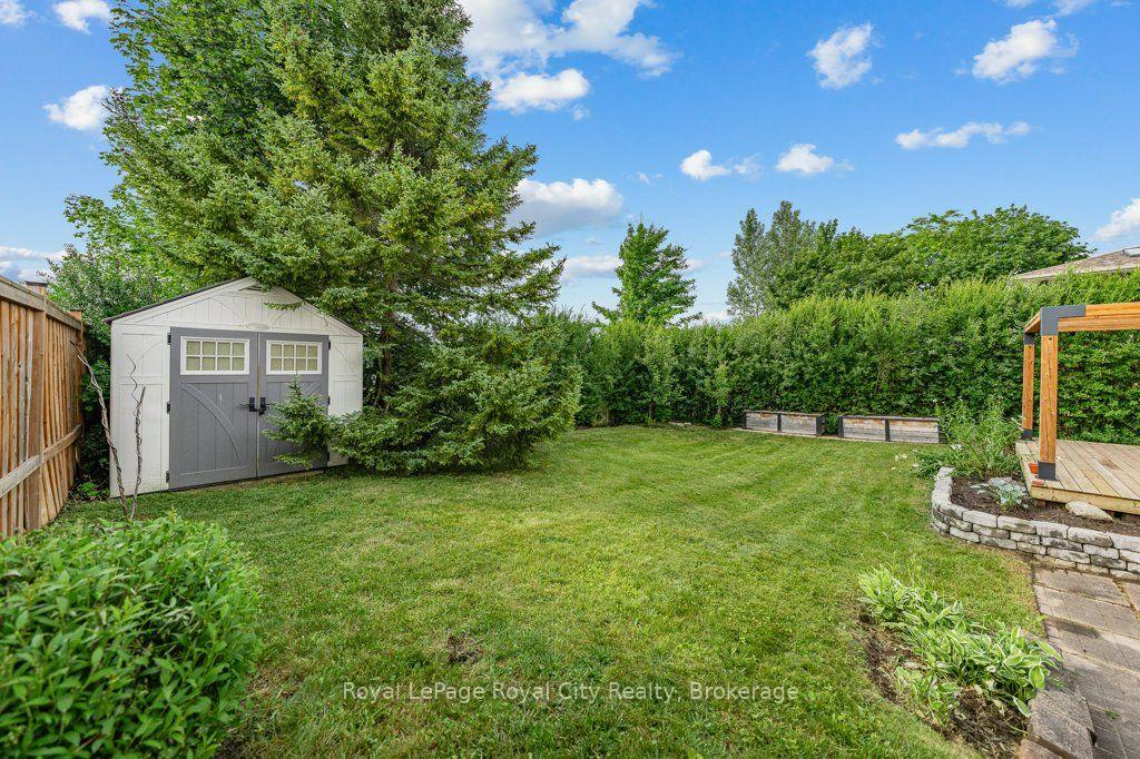Photo 41 of 18 Springdale Boulevard, Guelph, Willow West/Sugarbush/West Acres — HOMEH