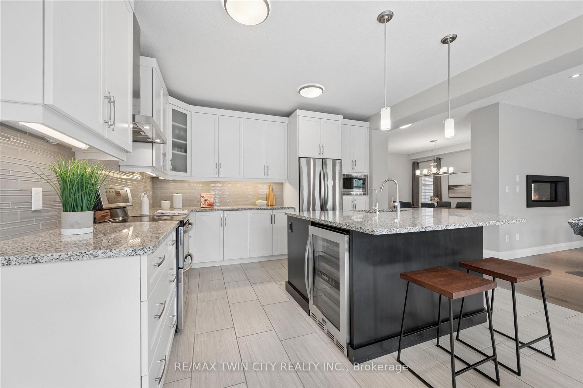 Photo 18 of 606 Pinery Trail, Waterloo, Conservation Meadows — HOMEH