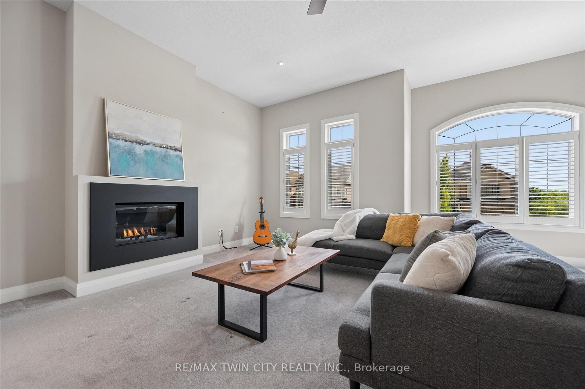 Photo 25 of 606 Pinery Trail, Waterloo, Conservation Meadows — HOMEH
