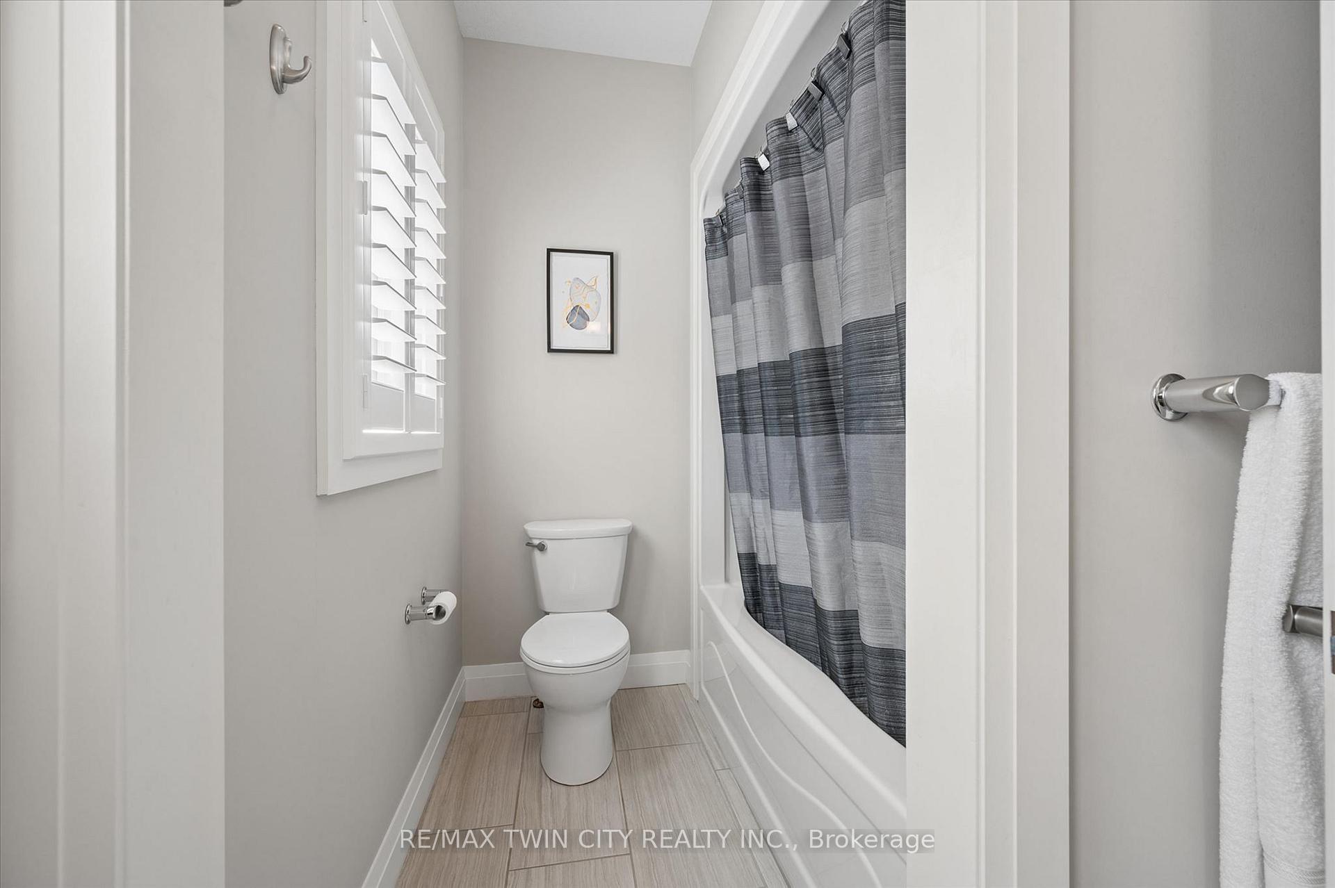 Photo 32 of 606 Pinery Trail, Waterloo, Conservation Meadows — HOMEH