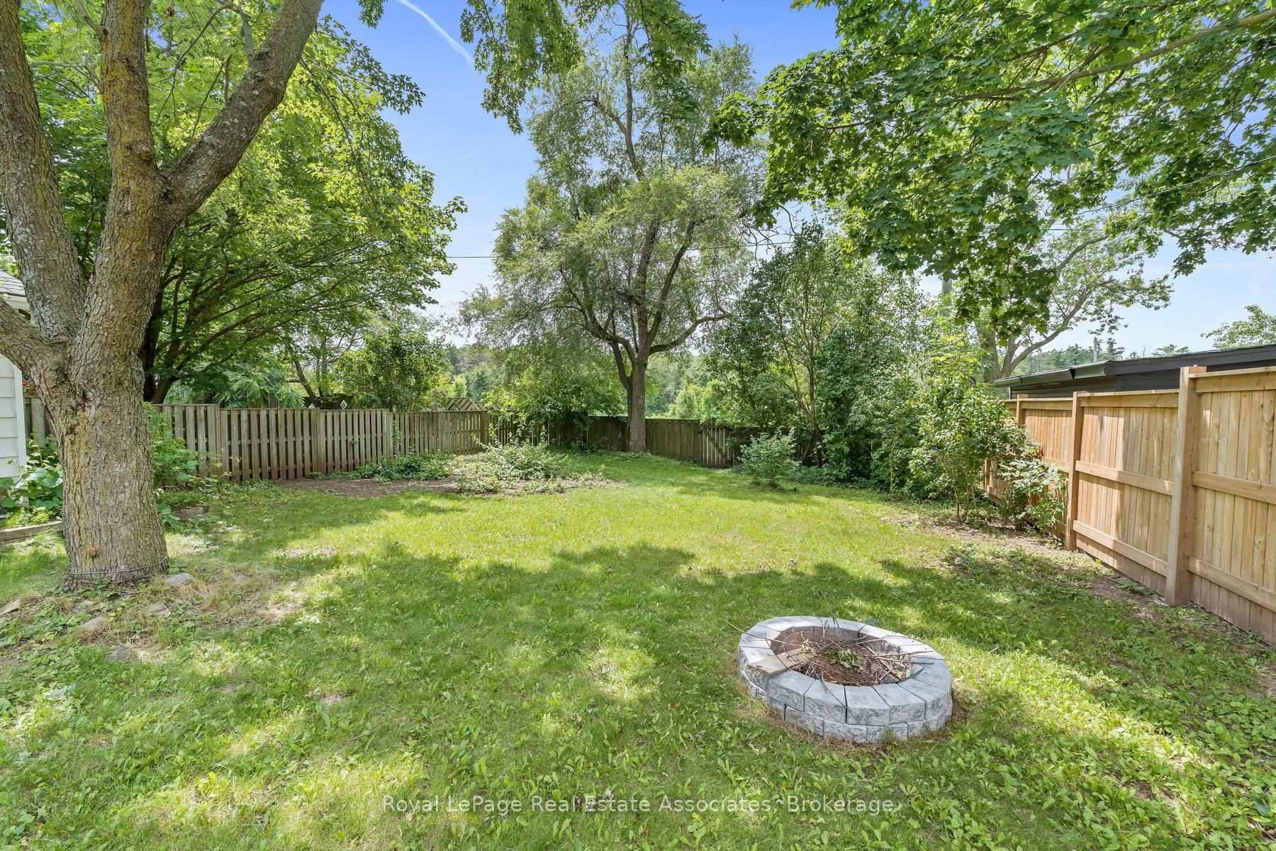 Photo 27 of 90 Longfield Road, Halton Hills, Acton — HOMEH