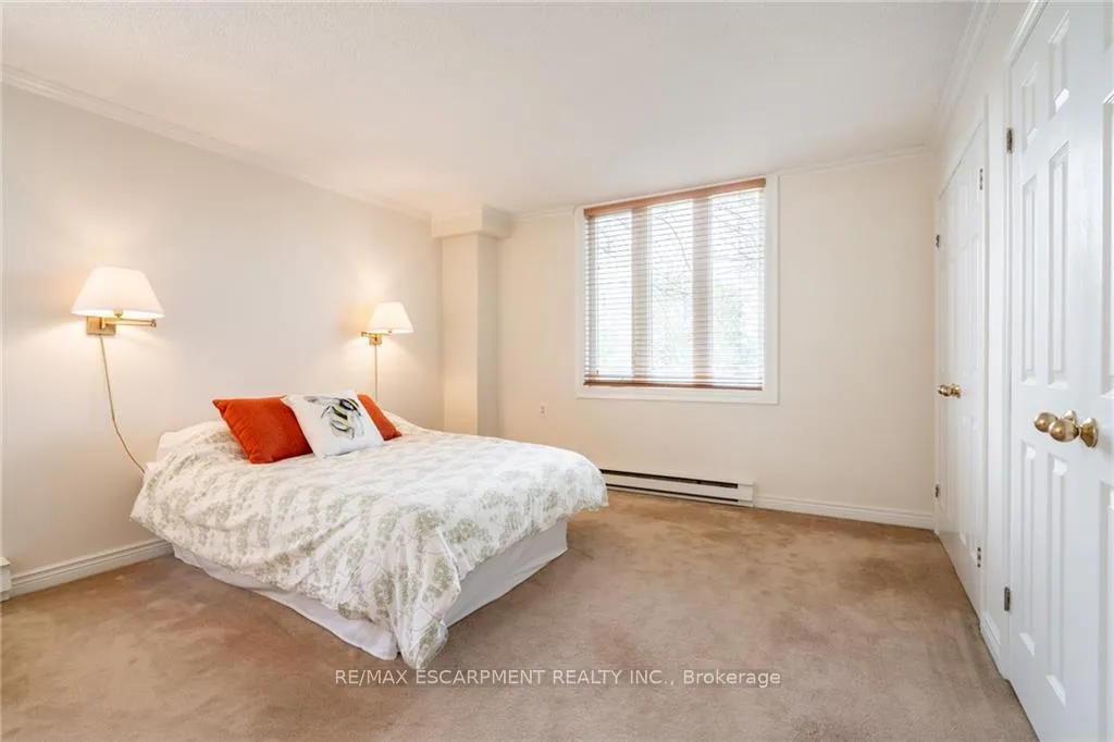 Photo 17 of Unit 305, 150 Wilson Street W, Hamilton, Ancaster — HOMEH
