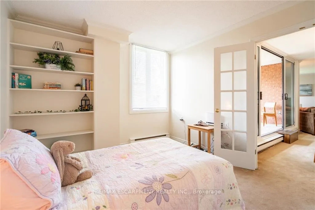 Photo 20 of Unit 305, 150 Wilson Street W, Hamilton, Ancaster — HOMEH