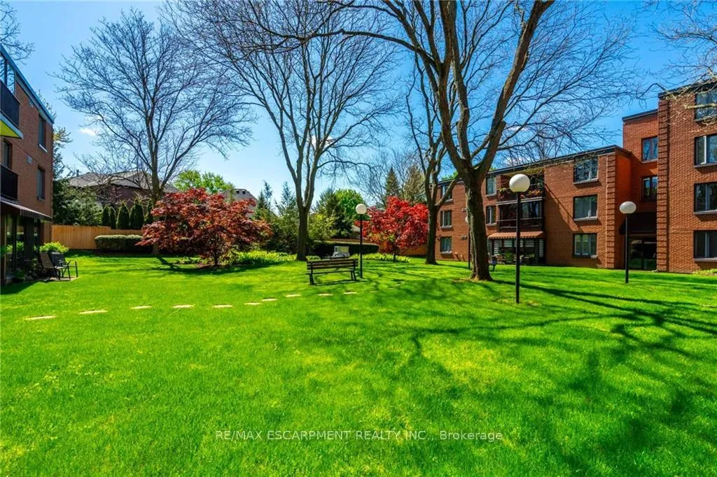 Photo 24 of Unit 305, 150 Wilson Street W, Hamilton, Ancaster — HOMEH