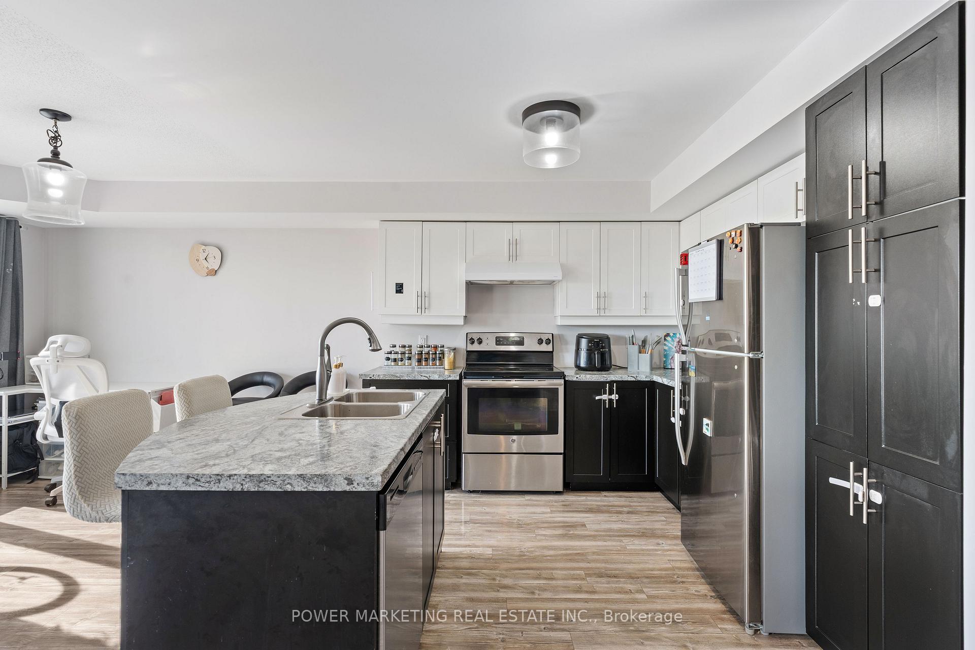 Photo 12 of Unit 8, 2240 Tenth Line Road, Ottawa, Avalon West — HOMEH