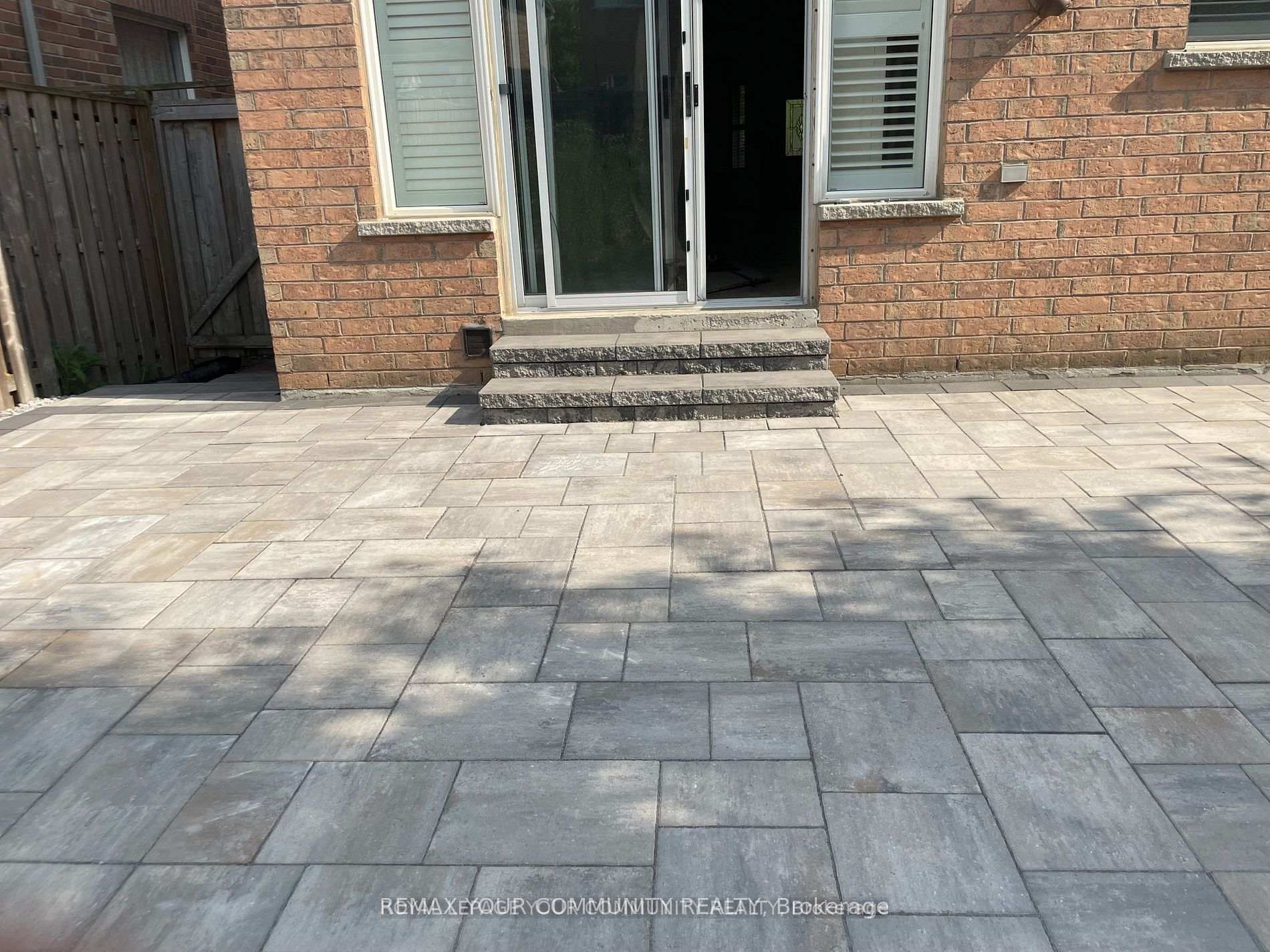 Photo 6 of 93 Starr Crescent, Aurora, Bayview Northeast — HOMEH