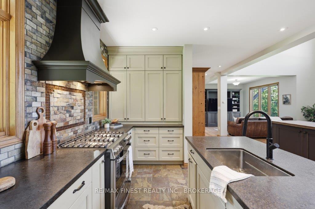 Photo 12 of 4556 Maple Lane, Frontenac, Frontenac South — HOMEH