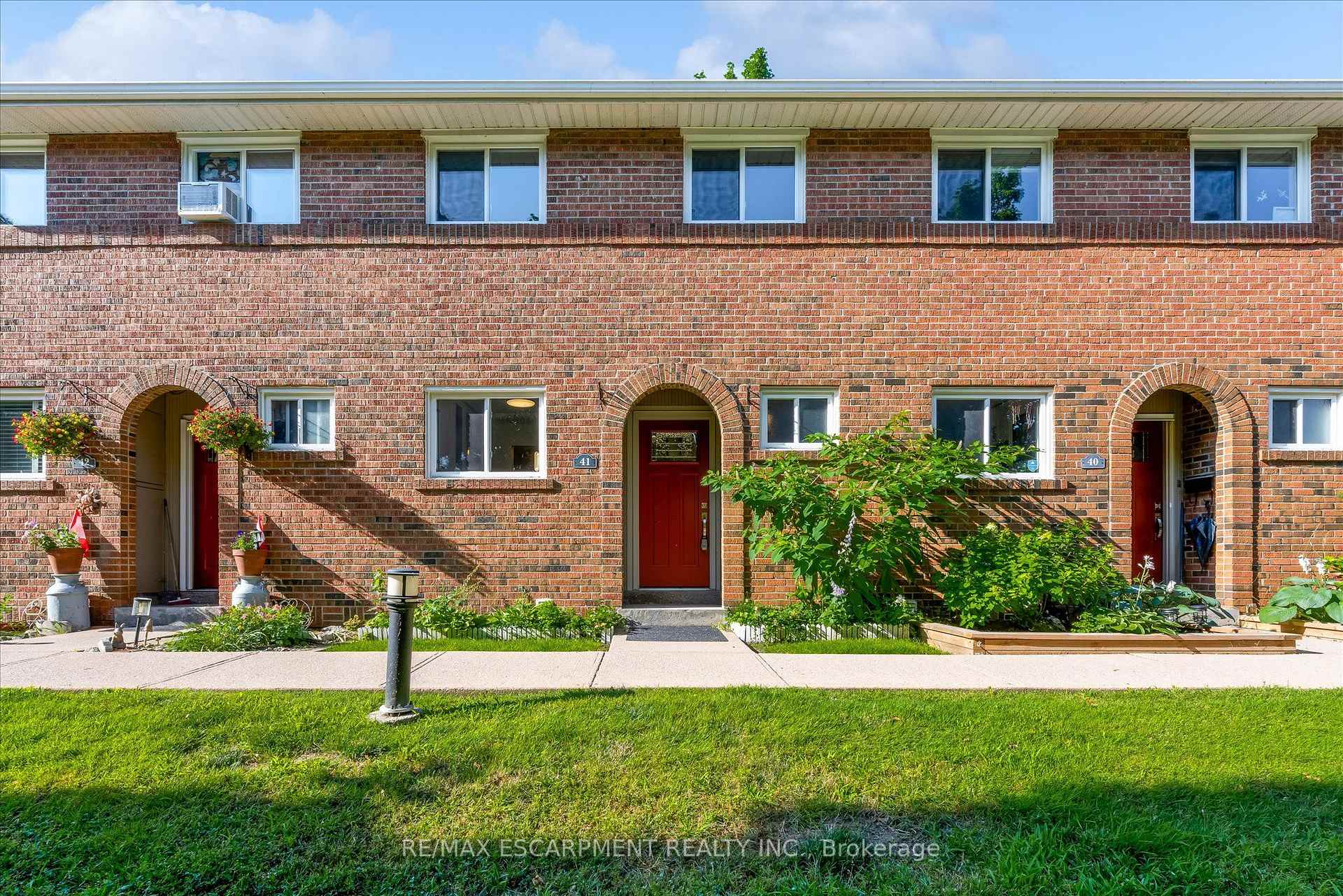 Front of Unit 41, 125 Livingston Avenue
