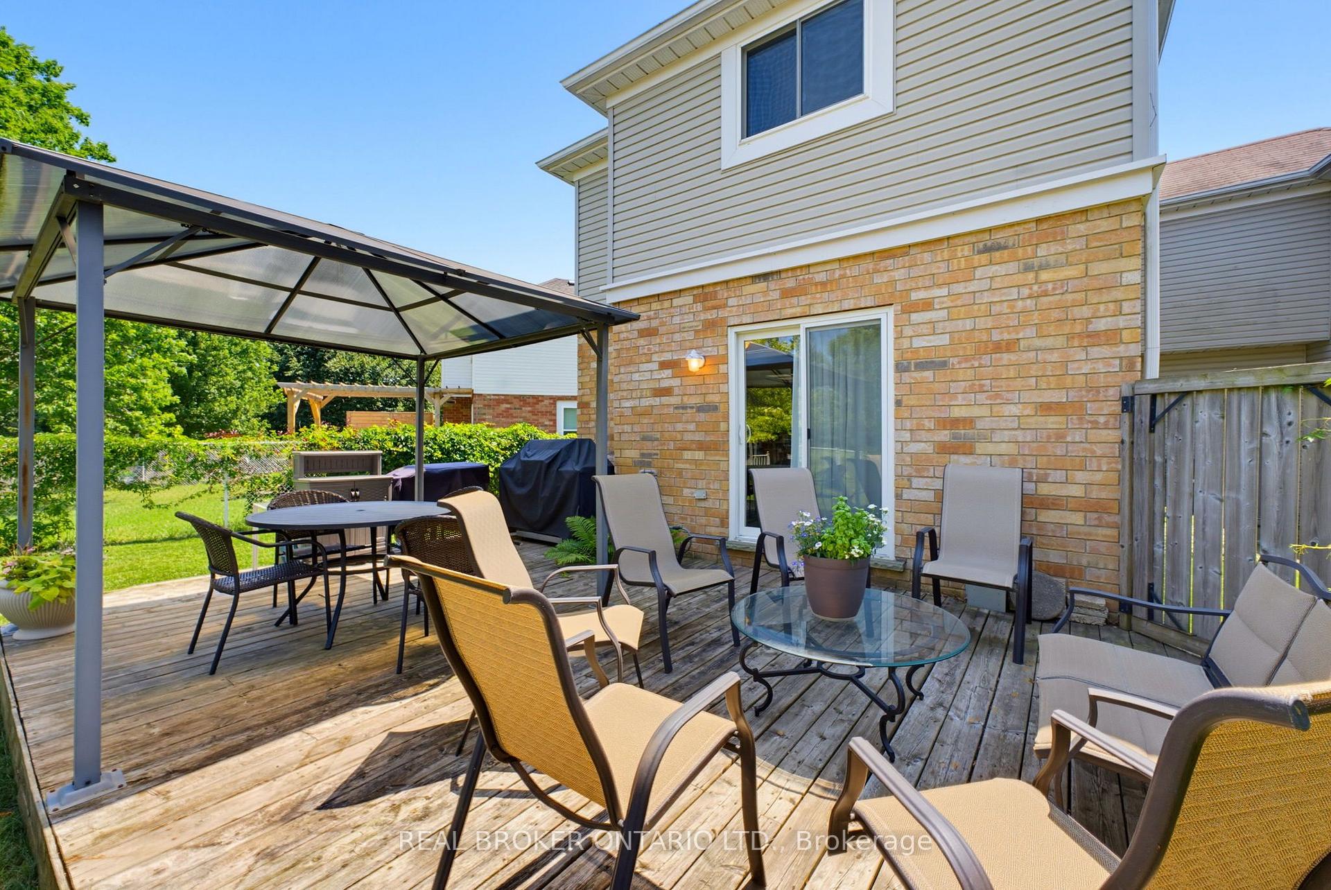 Photo 31 of 520 Mayflower Street, Waterloo, Lexington — HOMEH