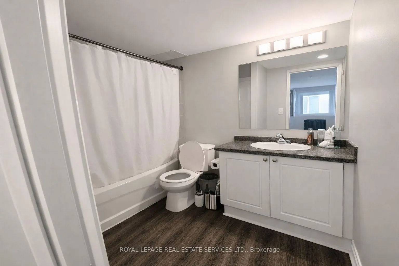 Photo 5 of 4450 Fairview Street, Burlington, Shoreacres — HOMEH