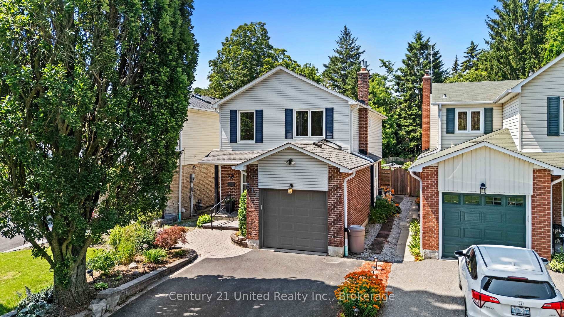Photo 2 of 518 Reynolds Street, Whitby, Downtown Whitby — HOMEH