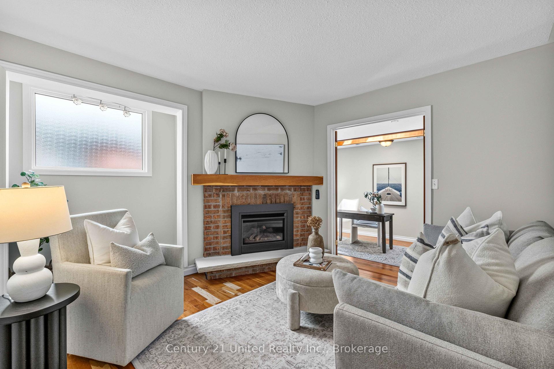Photo 12 of 518 Reynolds Street, Whitby, Downtown Whitby — HOMEH