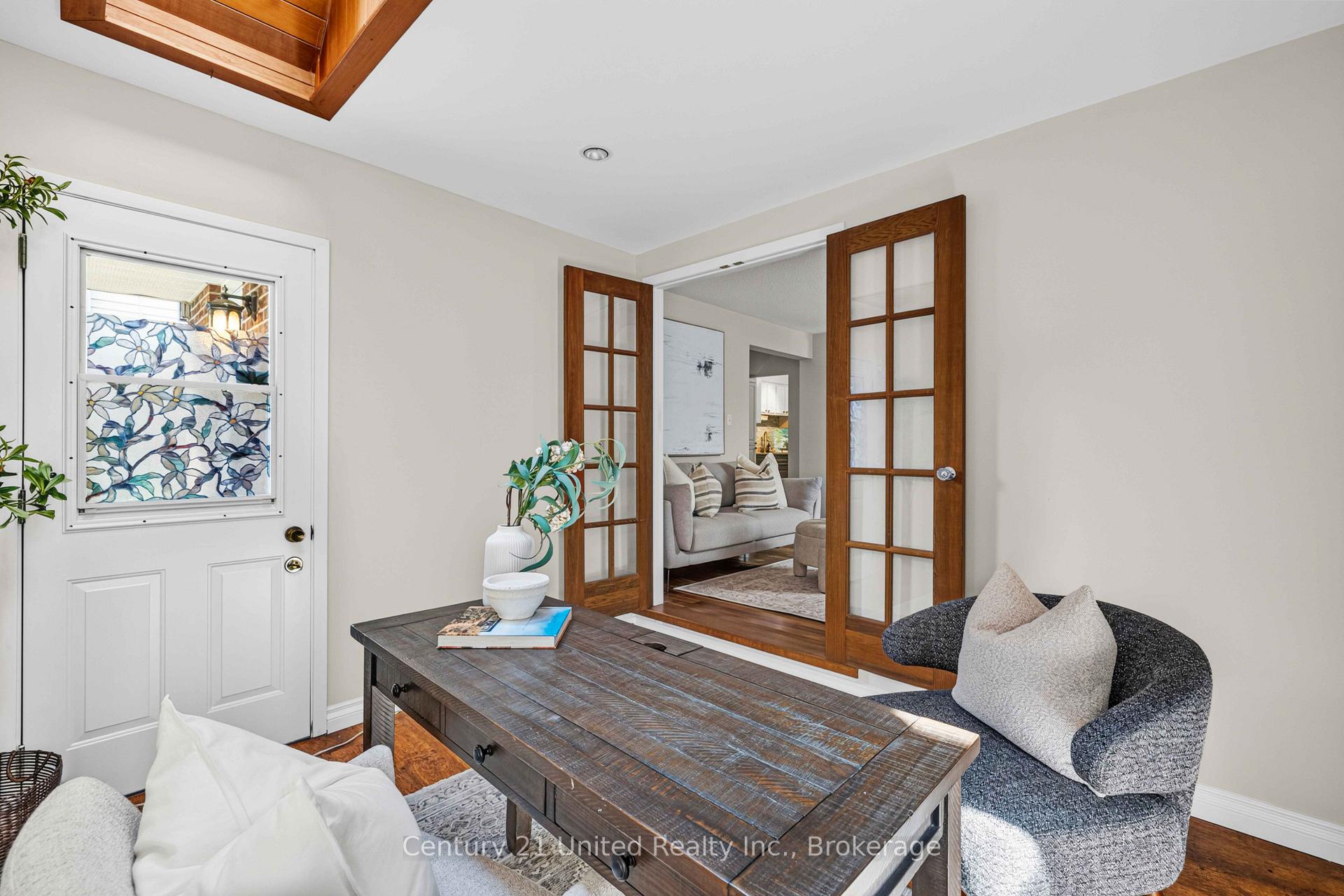 Photo 14 of 518 Reynolds Street, Whitby, Downtown Whitby — HOMEH