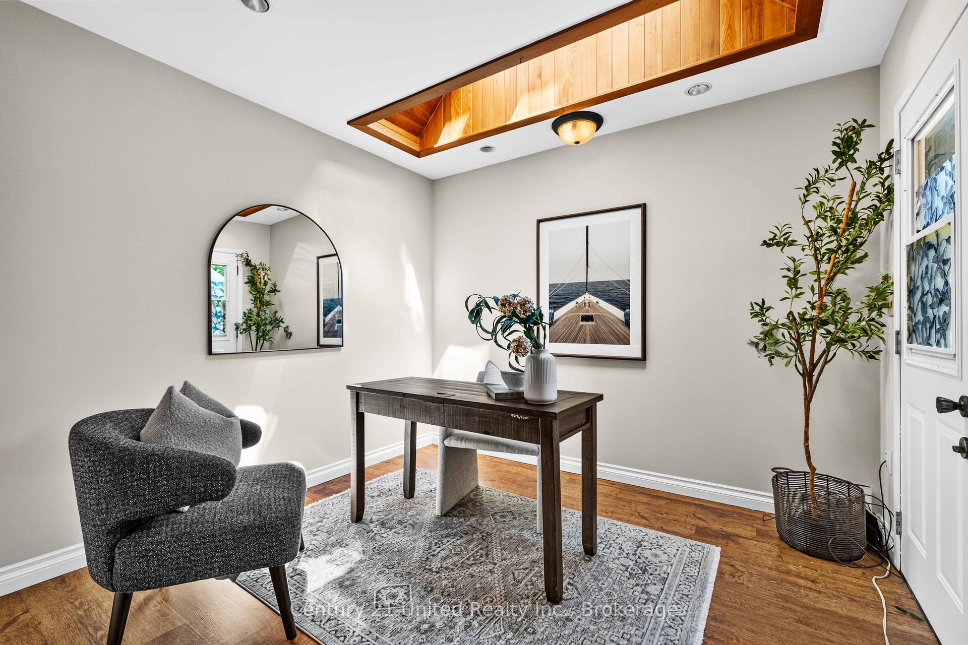 Photo 15 of 518 Reynolds Street, Whitby, Downtown Whitby — HOMEH