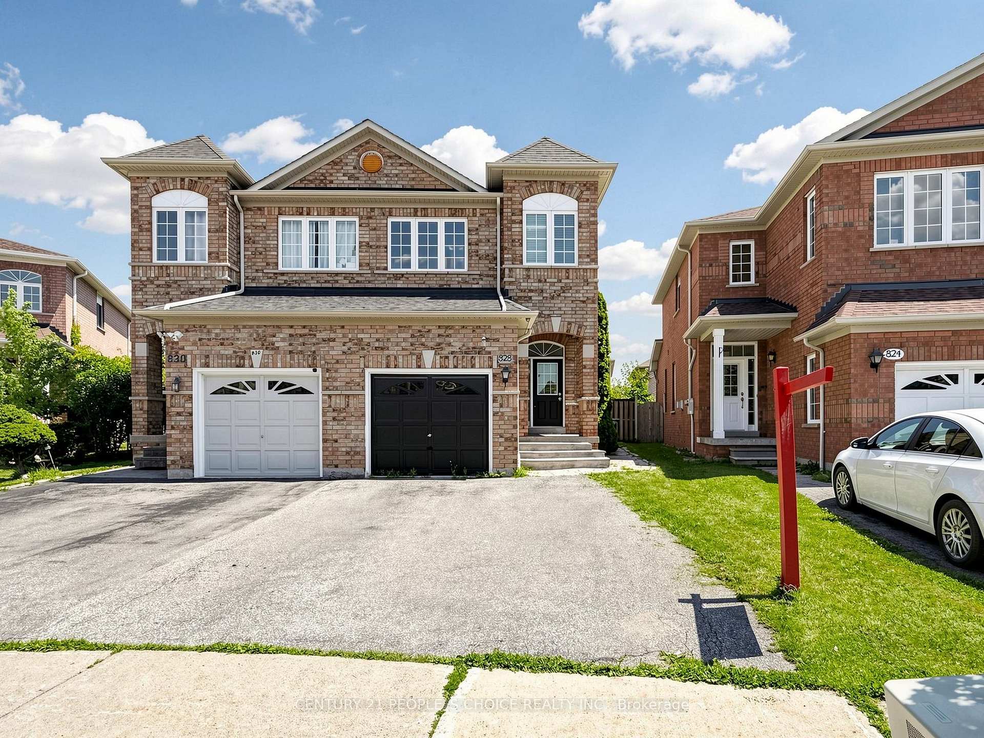 Photo 1 of 828 Khan Crescent, Mississauga, East Credit — HOMEH