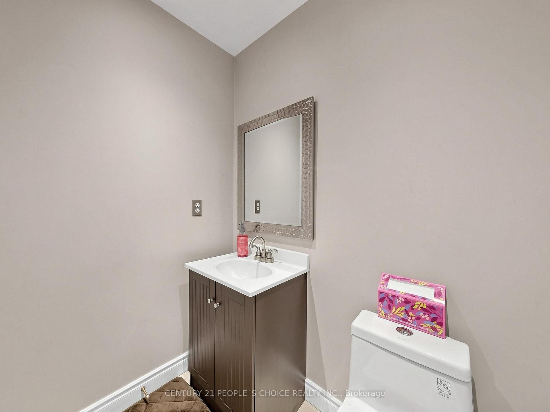 Photo 22 of 828 Khan Crescent, Mississauga, East Credit — HOMEH