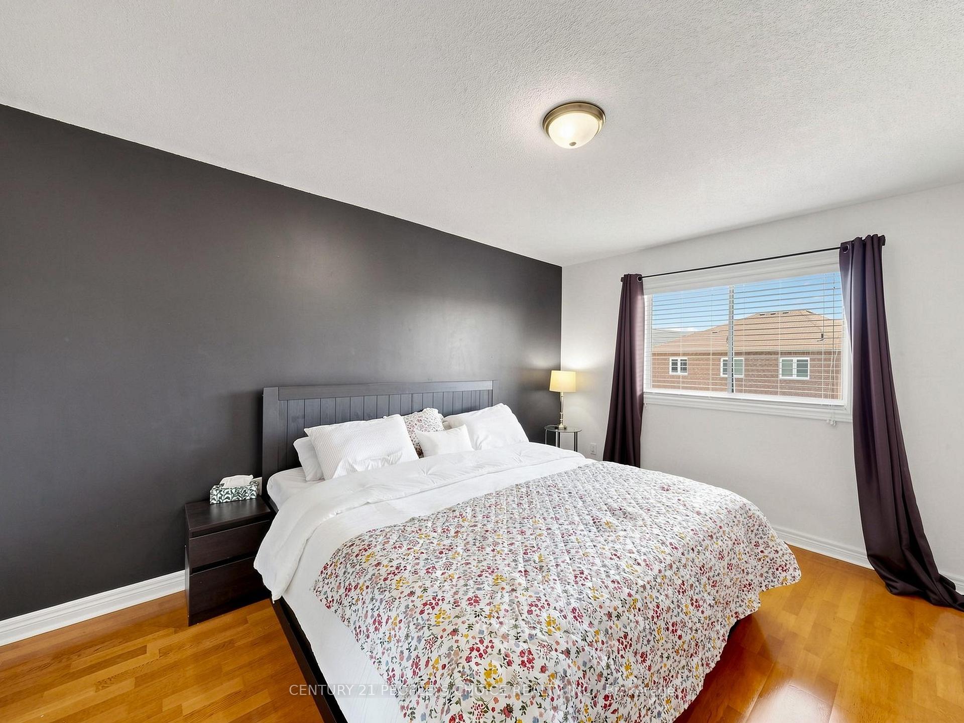 Photo 26 of 828 Khan Crescent, Mississauga, East Credit — HOMEH