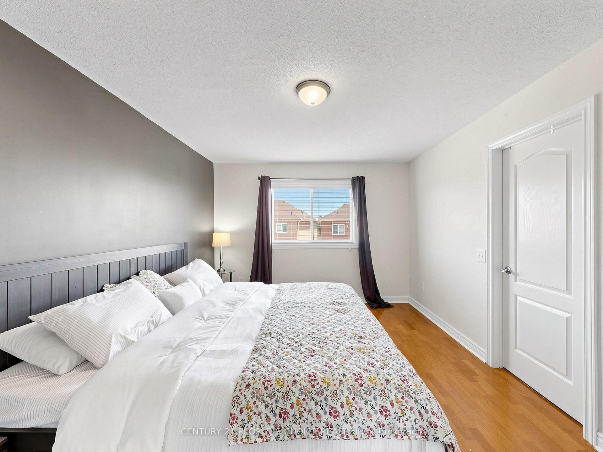 Photo 27 of 828 Khan Crescent, Mississauga, East Credit — HOMEH
