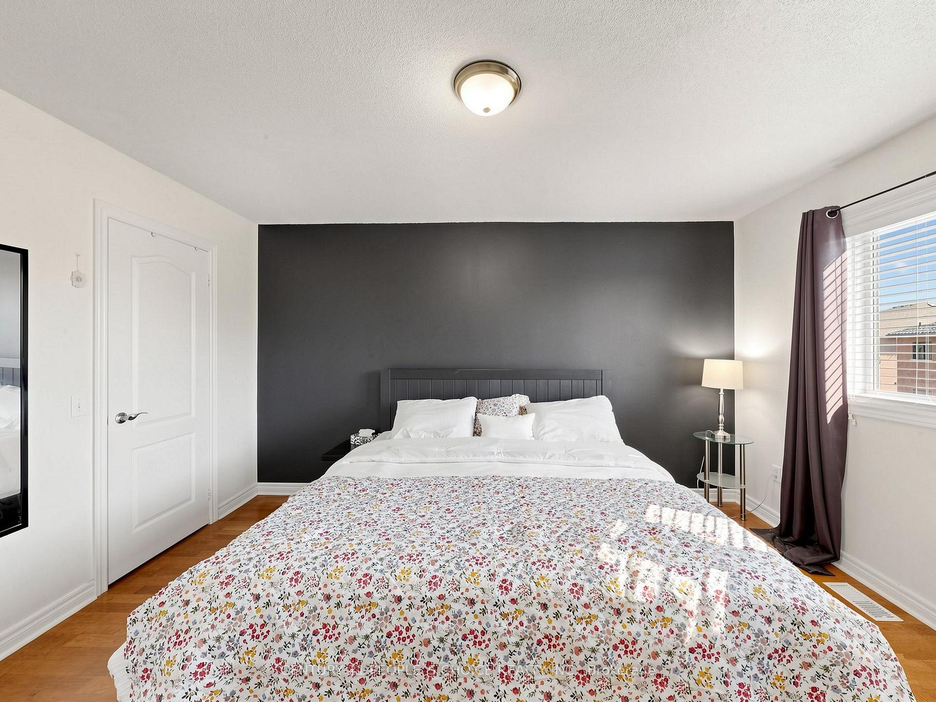 Photo 29 of 828 Khan Crescent, Mississauga, East Credit — HOMEH