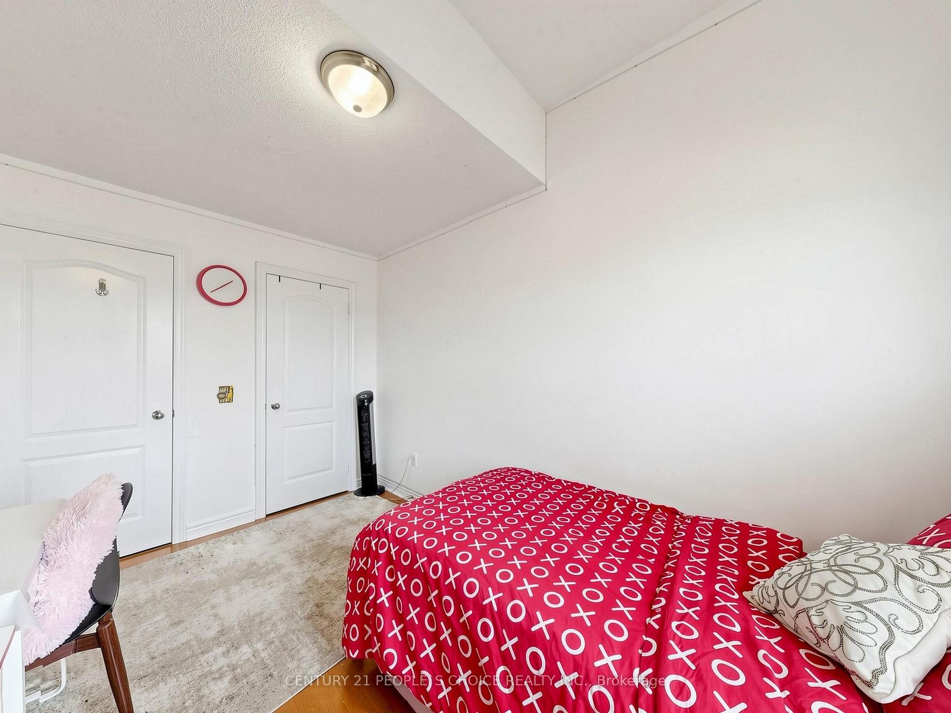Photo 35 of 828 Khan Crescent, Mississauga, East Credit — HOMEH