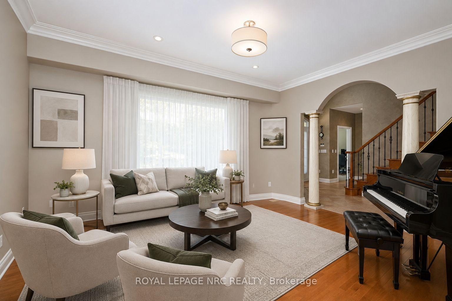 Photo 7 of 7995 Cathedral Drive, Niagara Falls, Mt. Carmel — HOMEH