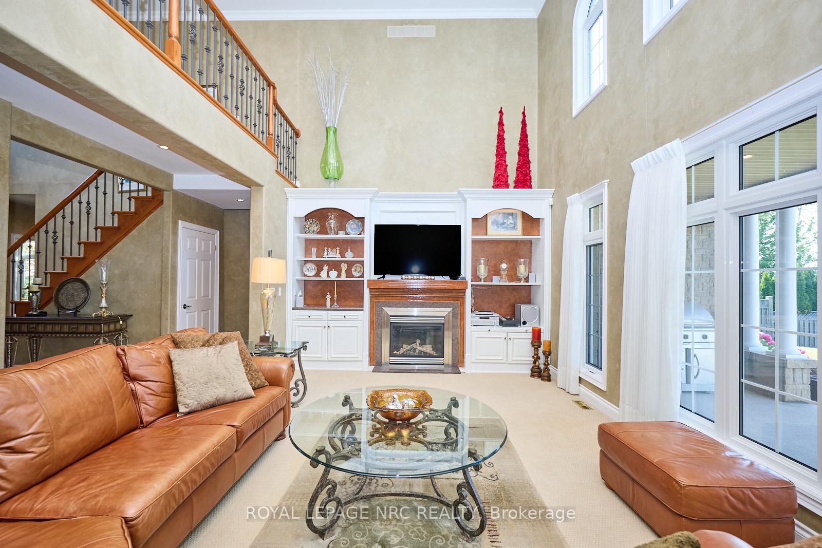 Photo 11 of 7995 Cathedral Drive, Niagara Falls, Mt. Carmel — HOMEH