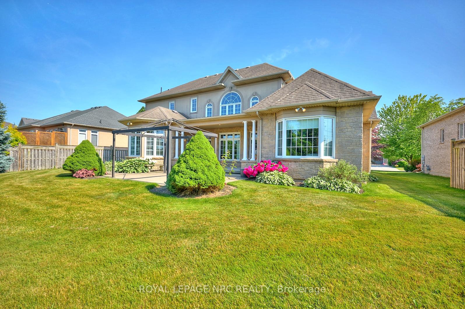 Photo 27 of 7995 Cathedral Drive, Niagara Falls, Mt. Carmel — HOMEH