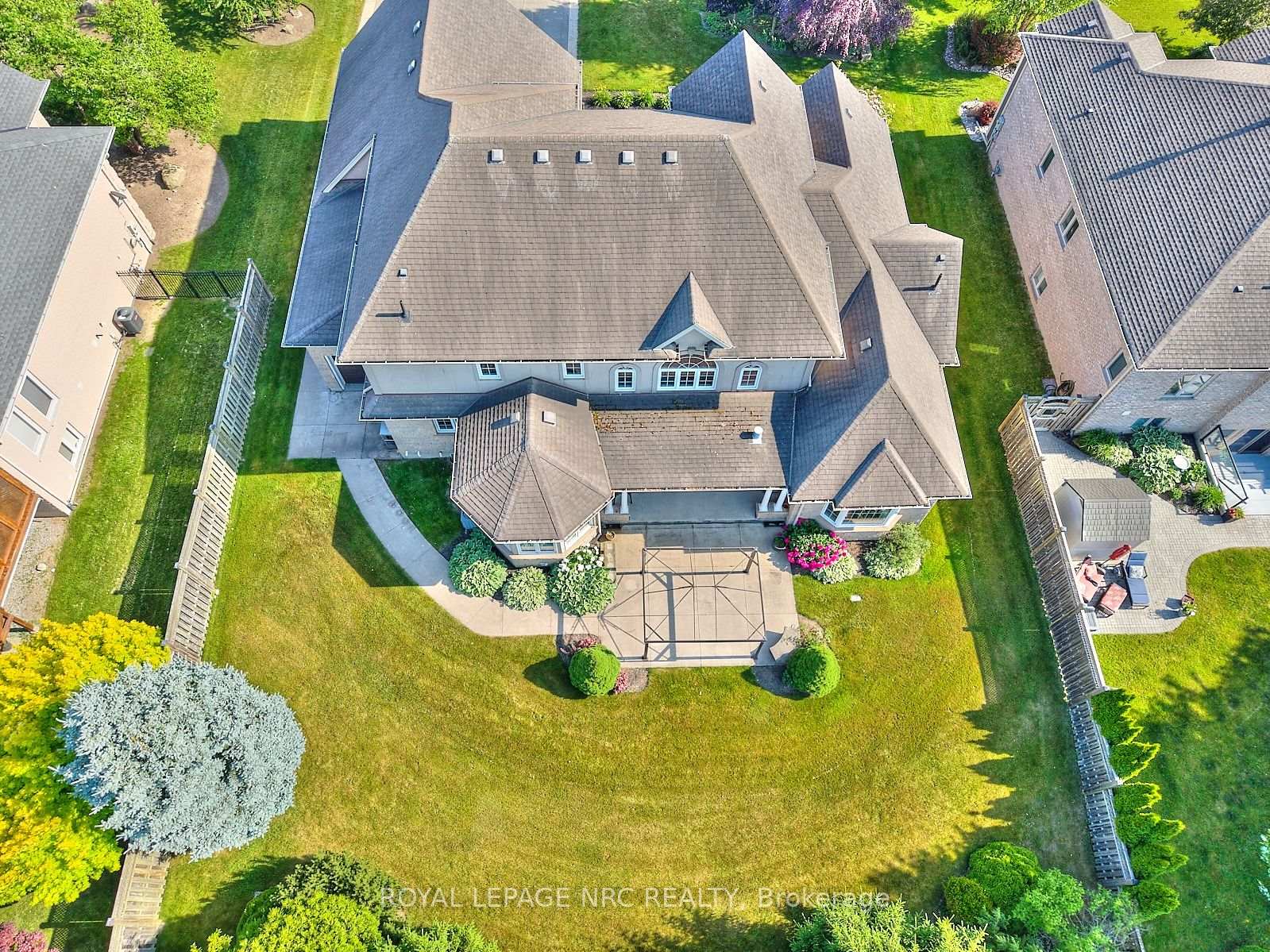 Photo 30 of 7995 Cathedral Drive, Niagara Falls, Mt. Carmel — HOMEH
