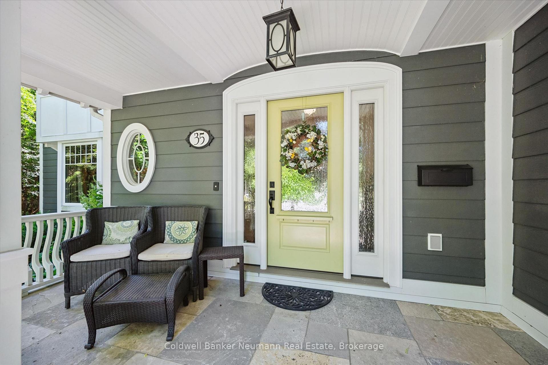 Photo 3 of 35 Monticello Crescent, Guelph, Kortright East — HOMEH