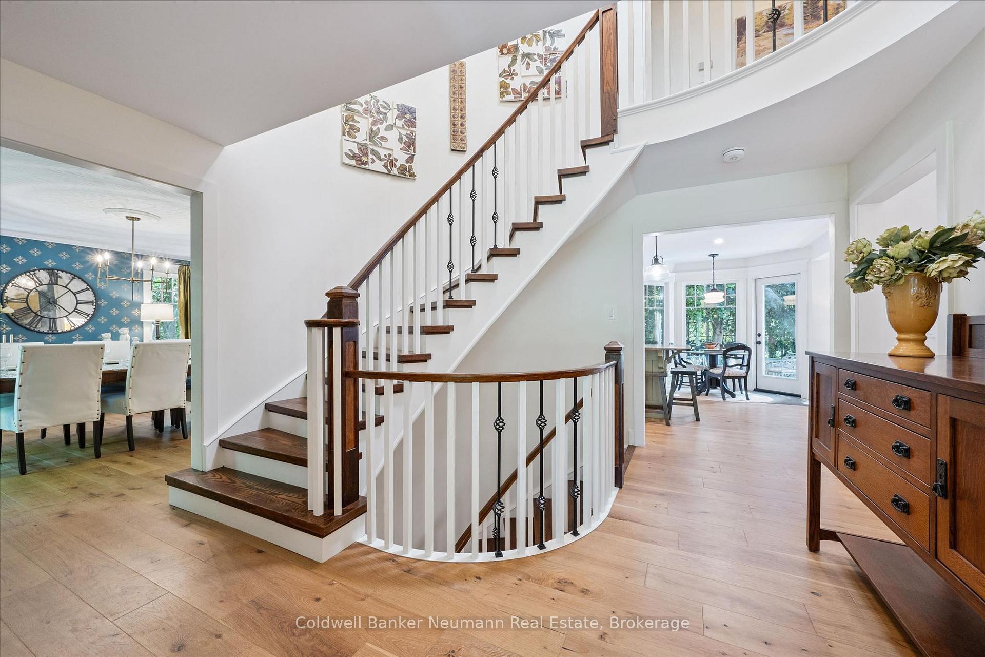 Photo 5 of 35 Monticello Crescent, Guelph, Kortright East — HOMEH