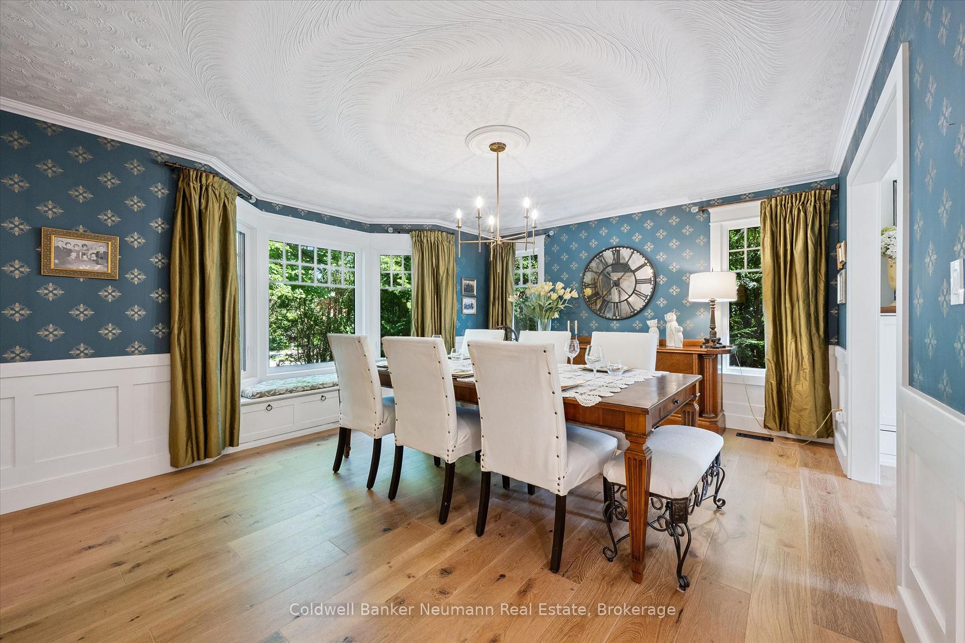 Photo 6 of 35 Monticello Crescent, Guelph, Kortright East — HOMEH