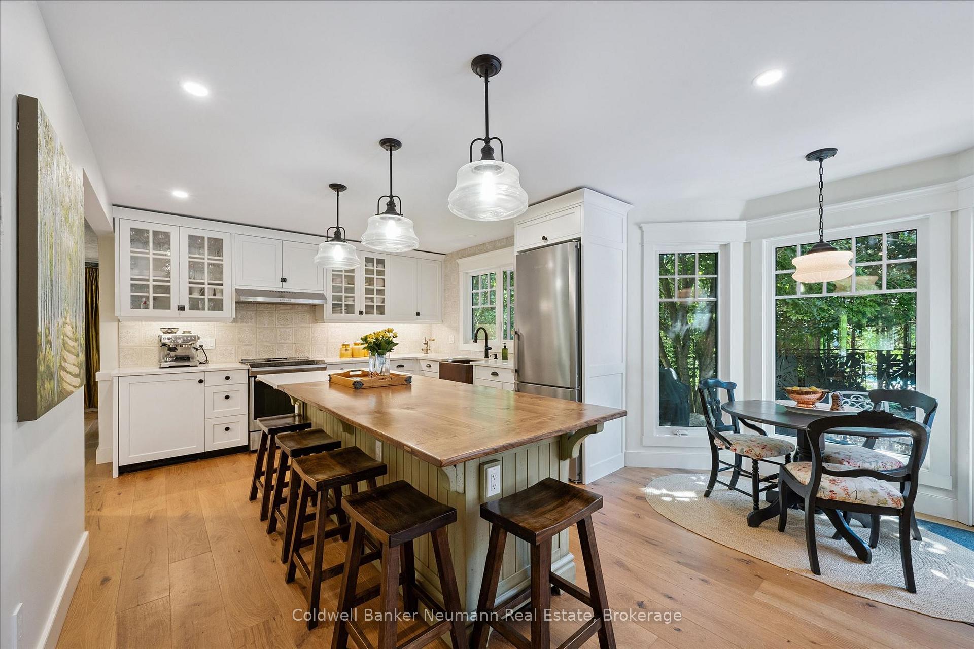 Photo 12 of 35 Monticello Crescent, Guelph, Kortright East — HOMEH