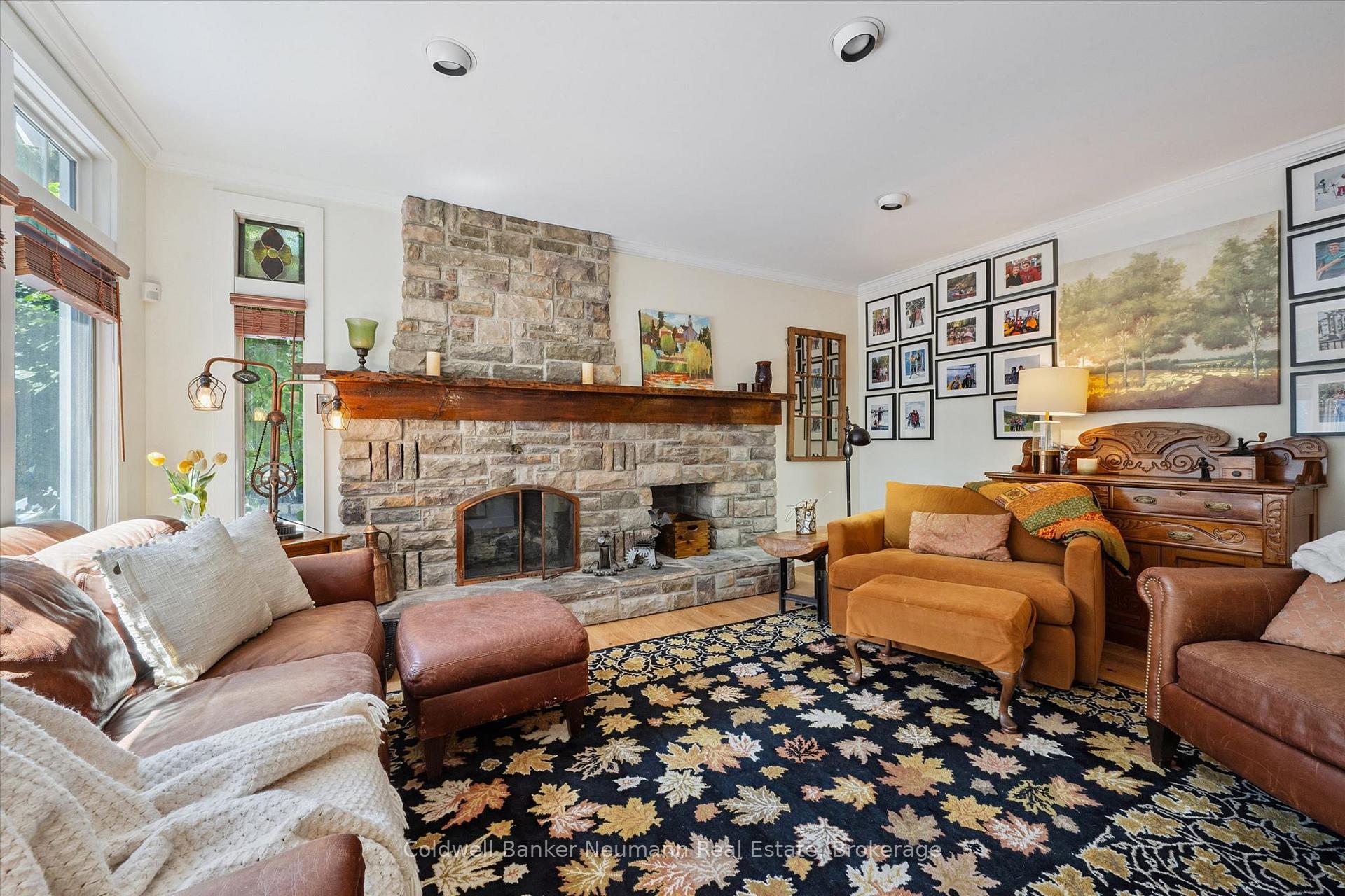Photo 14 of 35 Monticello Crescent, Guelph, Kortright East — HOMEH