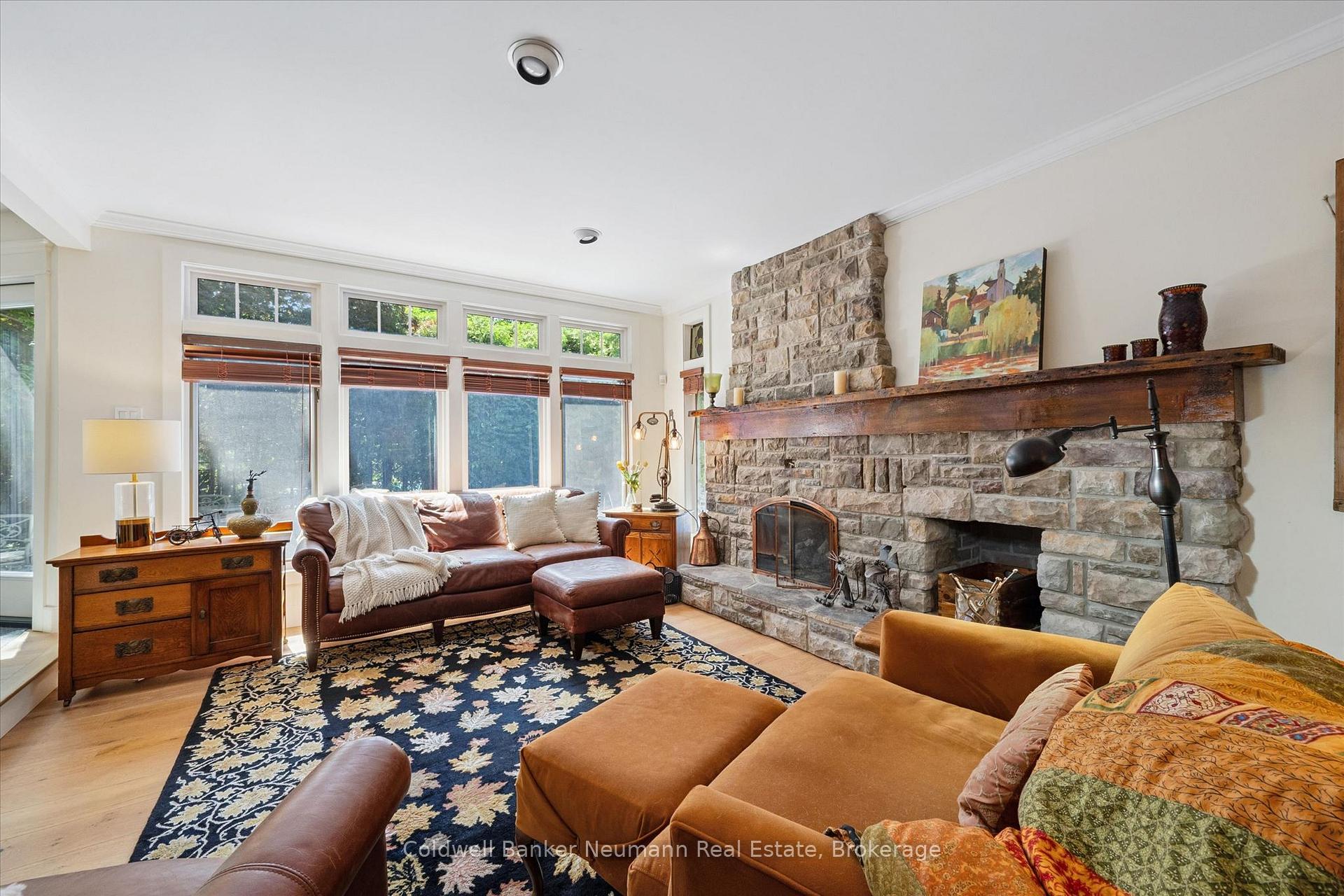 Photo 16 of 35 Monticello Crescent, Guelph, Kortright East — HOMEH