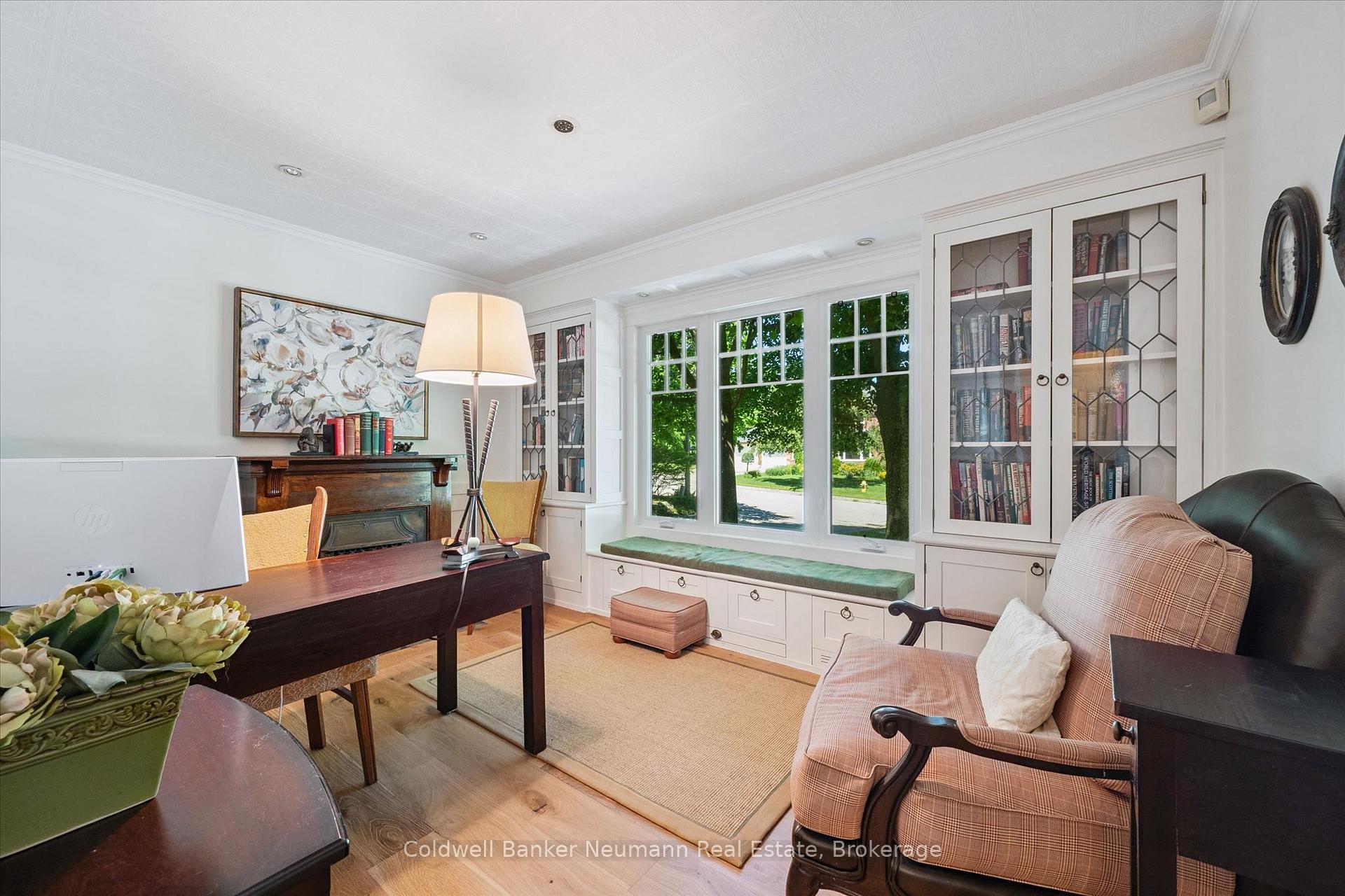 Photo 17 of 35 Monticello Crescent, Guelph, Kortright East — HOMEH