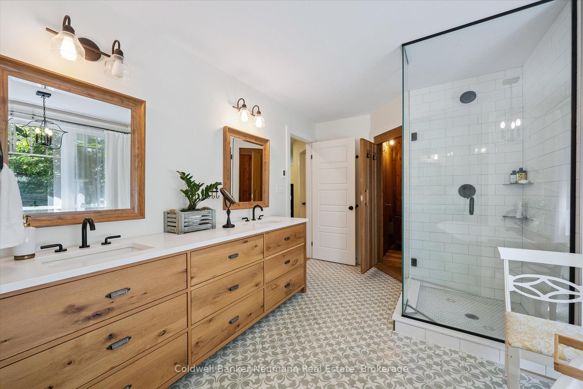 Photo 24 of 35 Monticello Crescent, Guelph, Kortright East — HOMEH