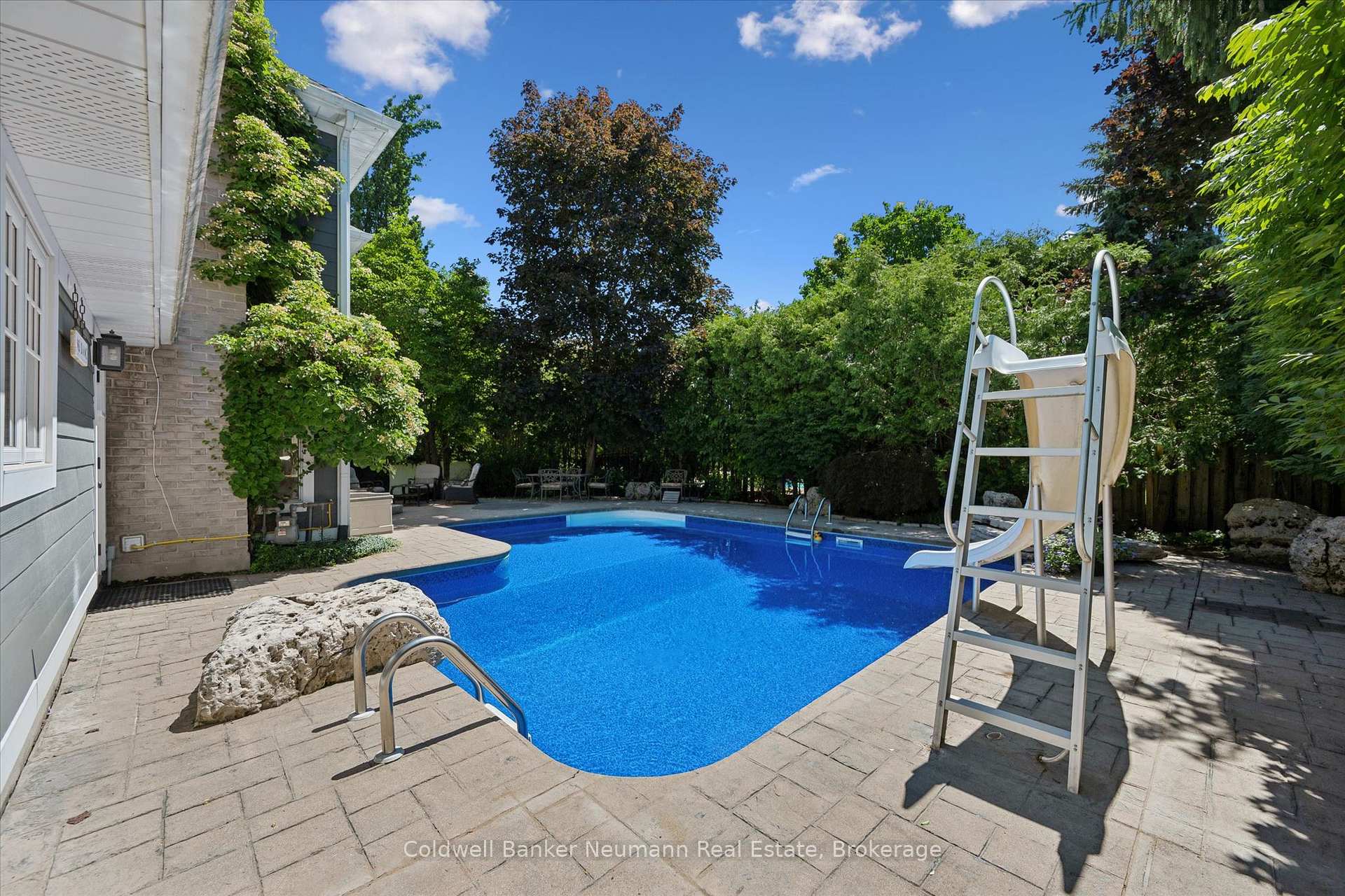 Photo 38 of 35 Monticello Crescent, Guelph, Kortright East — HOMEH
