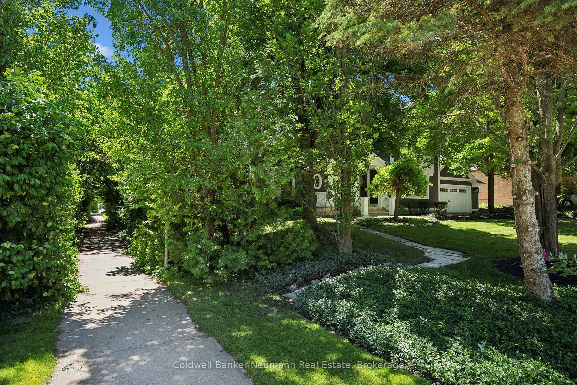 Photo 43 of 35 Monticello Crescent, Guelph, Kortright East — HOMEH
