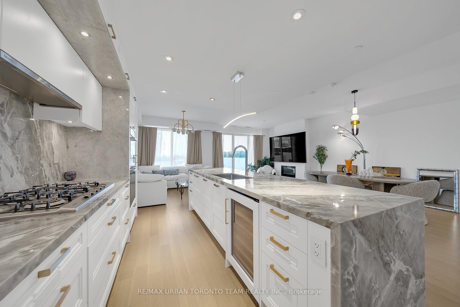Photo 9 of Unit 301, 155 Merchants Wharf, Toronto, Waterfront Communities — HOMEH